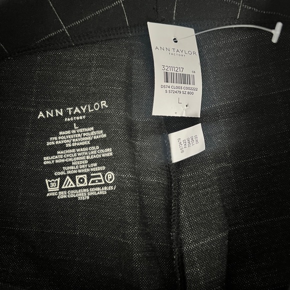Ann Taylor factory ladies pants Size large Black Grid Dress New with tags - Picture 2 of 3